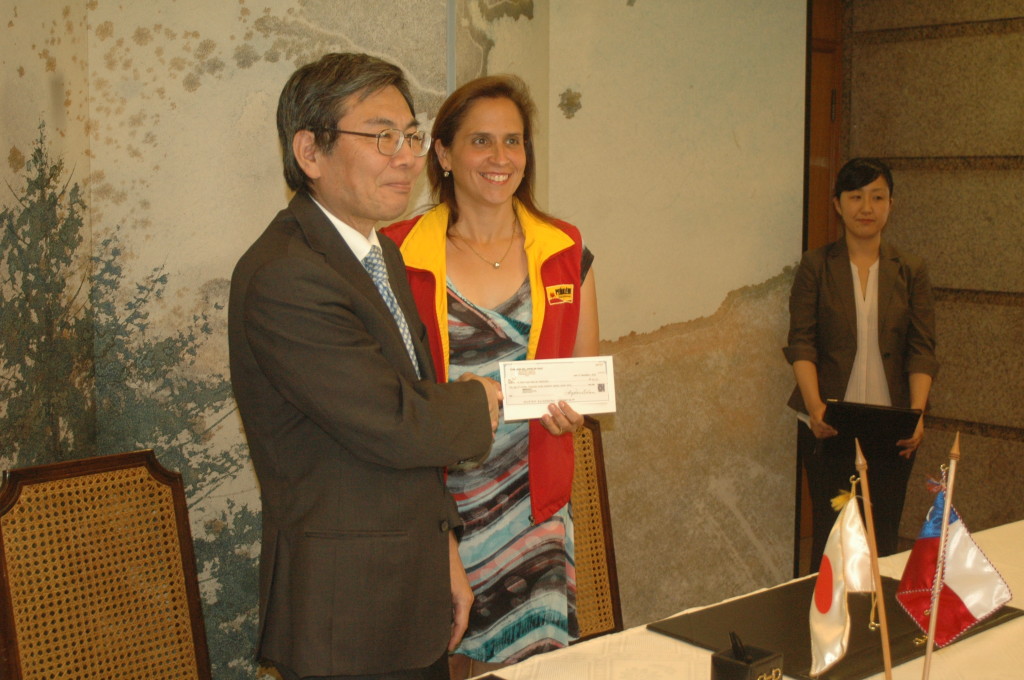S.E. Naoto Nikai, Embajador del Japón, Carolina Leitáo Alcaldesa de Peñalolén